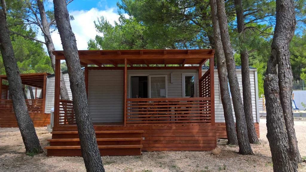 Mobile Home Navis Starigrad Paklenica Bagian luar foto